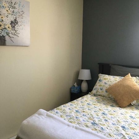 Down Home Accommodations 록키 하버 외부 사진